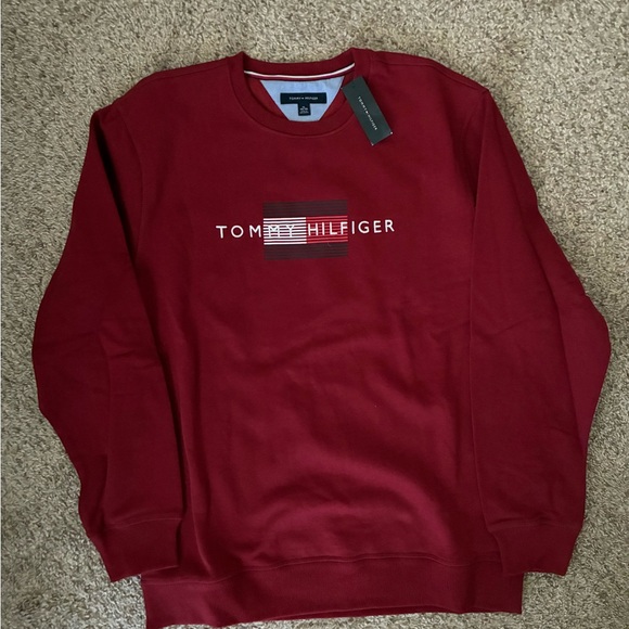 NWT - Tommy Hilfiger Men's Red Crewneck Sweater - Picture 1 of 2